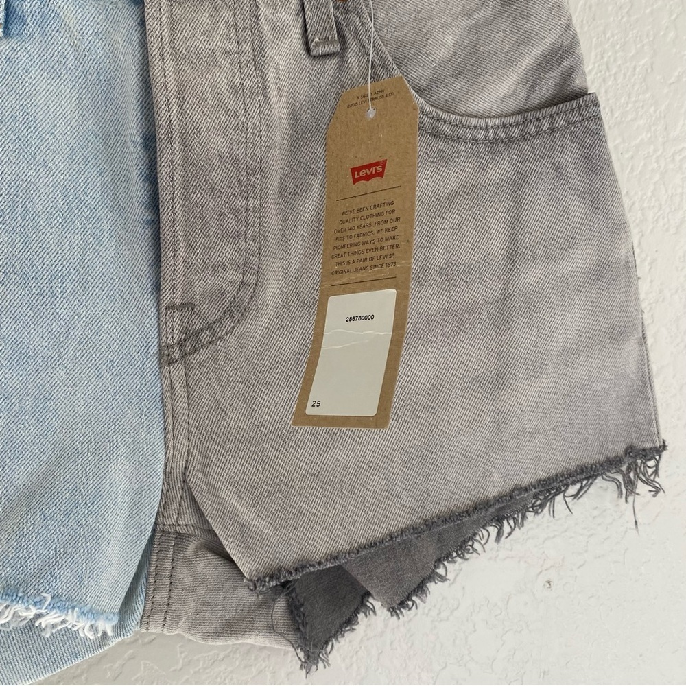 Levi’s 501 two toned Denim Shorts - Picture 5 of 6